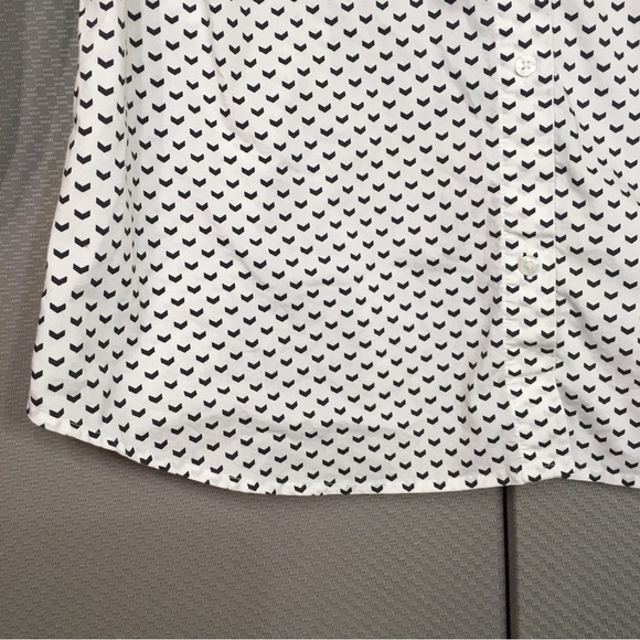 APT.9 Button Up Shirt Women's Size Large Long Sleeve White / Blue Casual - Picture 4 of 10